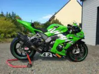 KAWASAKI ZX 10 R