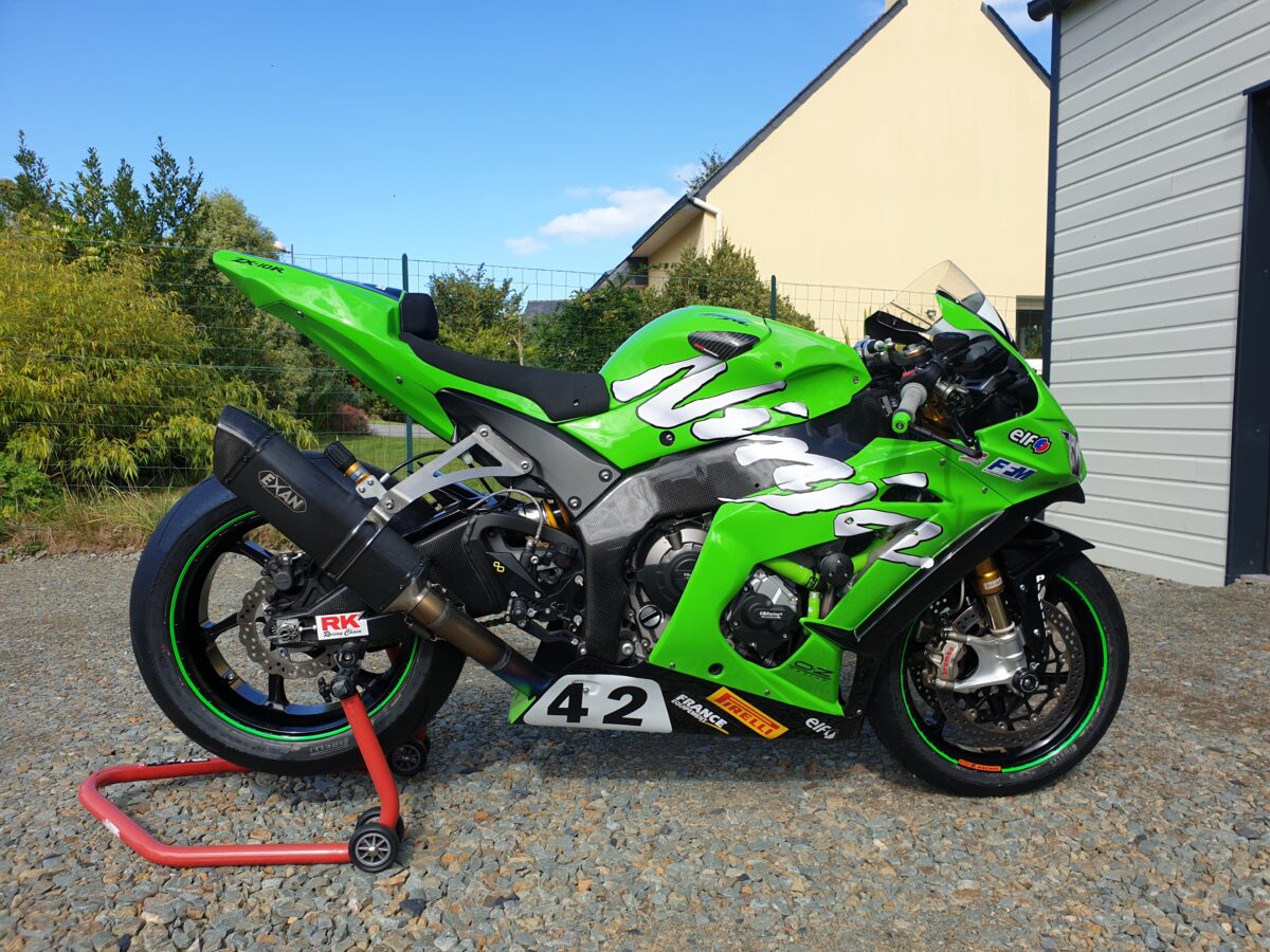 KAWASAKI ZX 10 R