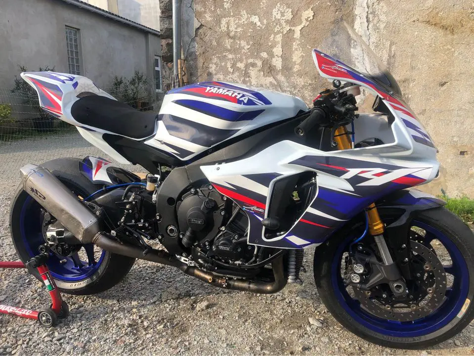 Yamaha YZF-R1 modèle 2017