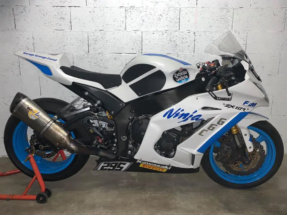 KAWASAKI ZX10R DE PISTE