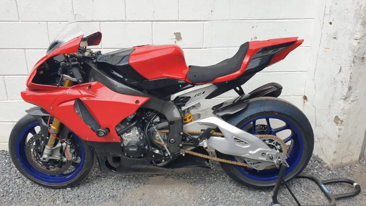 YAMAHA R1M FULL CIRCUIT